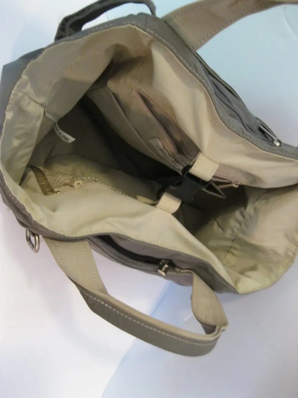 Ellington Convertible Backpack - Olive Green